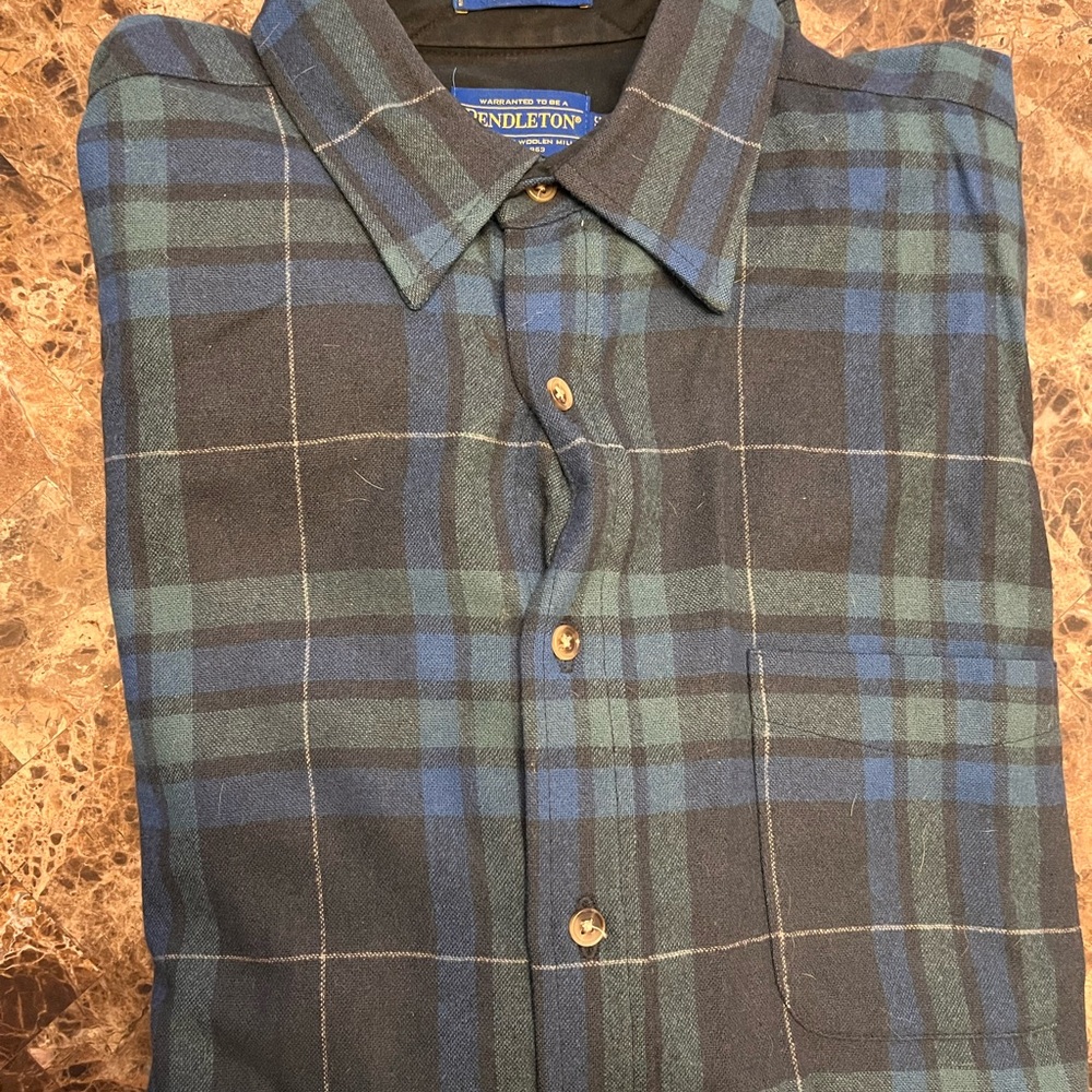 Vintage Pendleton Men's Blue and Green Plaid Shirt Men’s Large Long